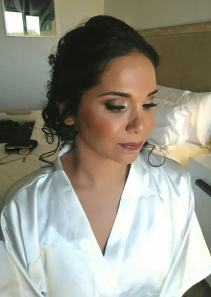 Maquillaje y peinado de novia a domicilio en Cádiz
